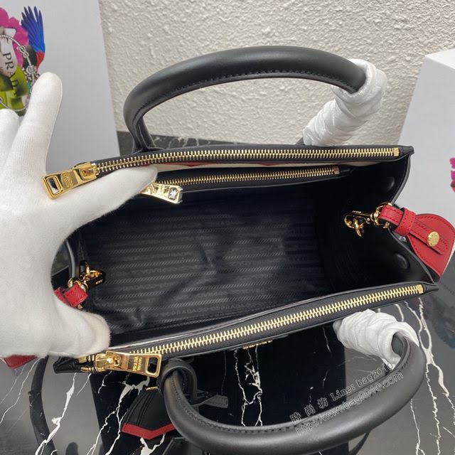 prada女包 普拉達專櫃經典爆款手提女包 1BA102 PRADA Esplanade Saffiano手袋 prada肩背包  pyd2289
